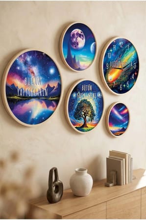 5 Parça Yuvarlak Ahşap Çerçeveli Uzay Temalı Pozitif Söz Tablo Ve Saat Seti
