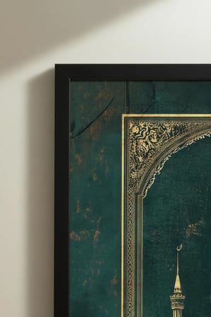 Zümrüt Yeşili Cami ve Hilal Manzaralı Tekli Ahşap Tablo Siyah Ahşap Çerçeveli Ev ve İş Yeri Tablosu