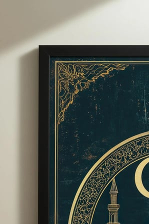 Zümrüt Yeşili Zeminli Altın Desenli Cami Tekli Ahşap Tablo - Siyah Ahşap Çerçeveli Ev ve İş Tablosu