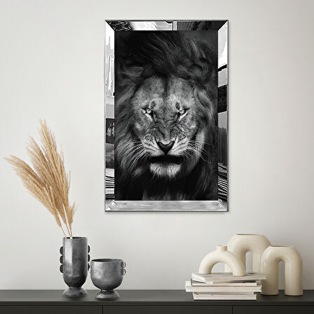 GÜMÜŞ  AYNALI PLEKSİ ÇERÇEVELİ SİYAH BEYAZ SERT BAKIŞLI ASLAN TABLOSU