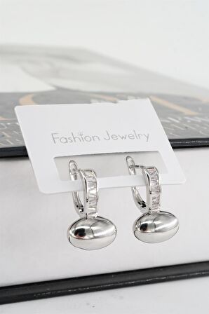 Kadın Vip Seri Baget Zirkon Taşlı Elips Model 2'li Küpe Seti