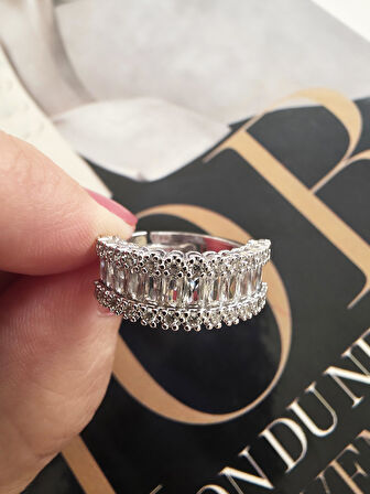 Kadın Vip Seri Baget Zirkon Taşlı Numarasız Ayarlanabilir Yüzük