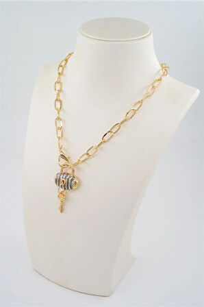 Kadın Özel Tasarım Çanta ve Kilit Figürlü Mineli Kolye