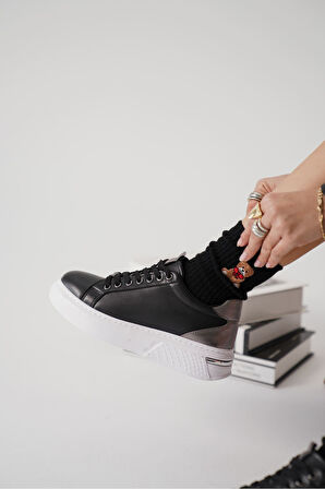 Vega Premium Platin Detaylı Siyah Kadın Spor Ayakkabı