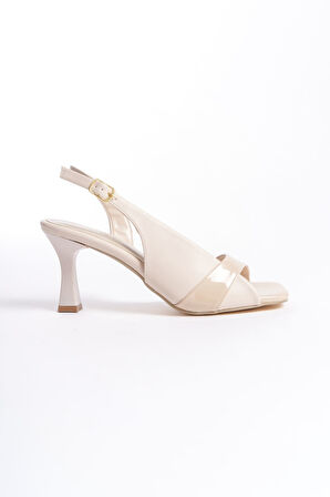 Klein Premium Kadın Bej Rugan Detaylı Topuklu Sandalet
