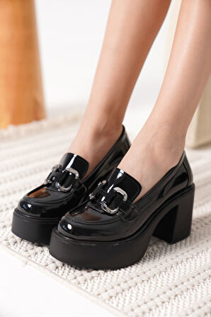 Felice Premium Siyah Rugan Gümüş Tokalı Kadın Loafer