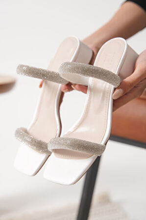 Stella Premium Kalın Topuklu Beyaz Kadın Terlik