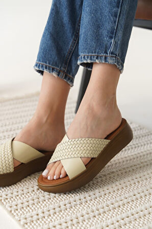 Fayn Premium Bej Örgülü Hakiki Deri Terlik