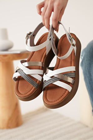 Herry Premium Beyaz Gümüş Detaylı Hakiki Deri Sandalet