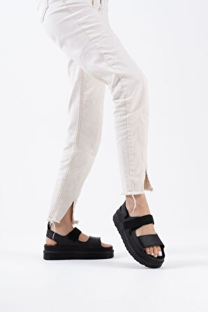 Zeta Premium Cırtlı Siyah Kadın Sandalet