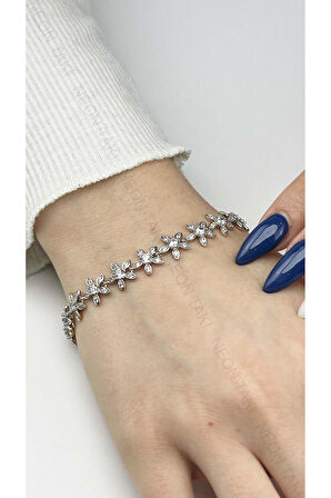 Zirkon Taşlı, Çiçek Figürlü, Yüzeyi Altın Çelik Bileklik 436, Kasa Altın Renk