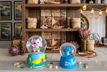 9cm-6cm sarı altlıklı  Işıklı Mavi renk ve (11cm x7 cm) pilli pembe Işıklı Hediyelik-Dekoratif 2 li Stitch Kar Küresi