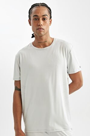 DeFactoFit Standart Fit Bisiklet Yaka Sporcu Kısa Kollu Tişört C9175AX24AUGR493