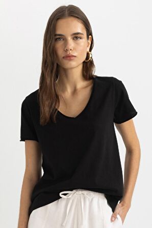 DeFacto Regular Fit V Yaka Basic Kısa Kollu Tişört K1507AZ24SMBK81