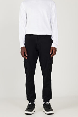 Erkek Siyah Slim Fit Dar Kesim Kargo Cepli Pamuklu Esnek Pantolon