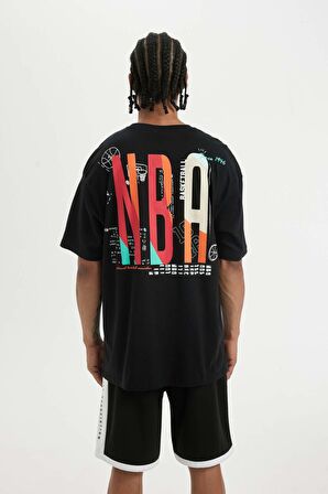 DeFactoFit NBA Wordmark Oversize Geniş Kalıp Bisiklet Yaka Kısa Kollu Tişört A1890AX24SMBK81