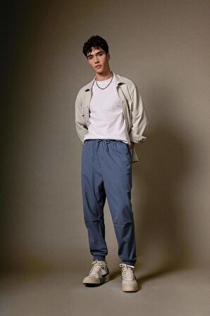 DeFacto Jogger Gabardin Pantolon Regular Beli Bağcıklı Cepli Lastikli Paça B7493AX24SPIN260