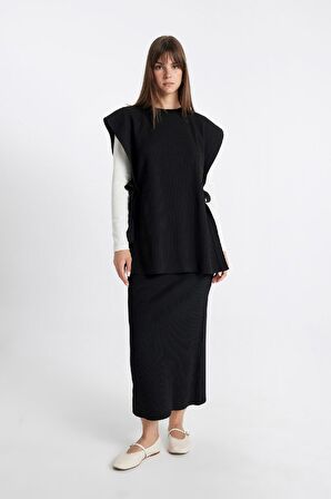 DeFacto Regular Fit Bisiklet Yaka Süveter Y1323AZ24AUBK81