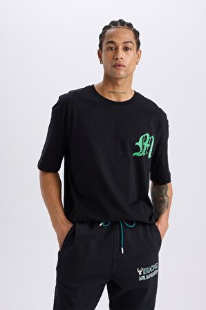 DeFactoFit NBA Milwaukee Bucks Oversize Geniş Kalıp Bisiklet Yaka Kısa Kollu Tişört B3910AX25SPBK81