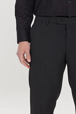 Regular Fit Geniş Kesim Yan Cep Klasik Pantolon