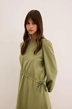 DeFacto Regular Fit Bisiklet Yaka Basic Düz Poplin Uzun Kollu Maxi Elbise A9409AX24SPKH461