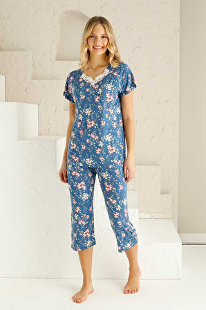 Kadın Çiçek Desen Dantel Detay Viskon Kısa Kol Kapri Pijama Takımı
