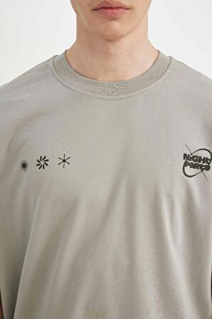 DeFacto Oversize Fit Bisiklet Yaka Baskılı Kısa Kollu Tişört C7163AX24SMGR321