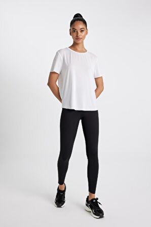 DeFactoFit Standart Fit Bisiklet Yaka Sporcu Kısa Kollu Tişört D0639AX24AUWT34
