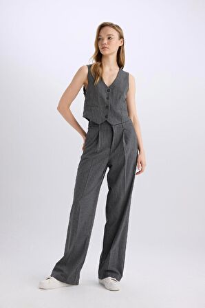 DeFacto Pantolon Wide Leg Çift Cepli Normal Bel Standart Boy Geniş Bol Paça D5066AX24AUAR61