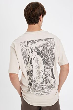 DeFacto Utagawa Kunisada Boxy Fit Bisiklet Yaka Sırt Baskılı Pamuklu Kısa Kollu Tişört C9124AX24AUBG766
