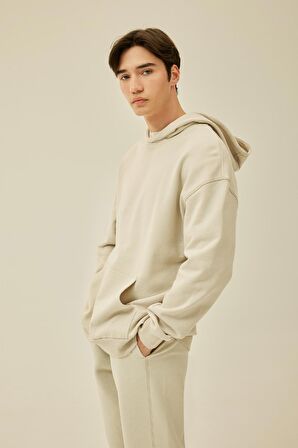 DeFacto Comfort Regular Fit Rahat Kalıp Kapüşonlu Kanguru Cepli Basic Düz Sweatshirt B4446AX24SPGR437