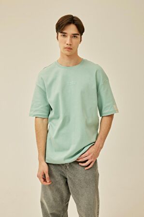 DeFacto Comfort Regular Fit Rahat Kalıp Bisiklet Yaka Baskılı Kısa Kollu Ağır Kumaş Tişört B4220AX24SPGN1093