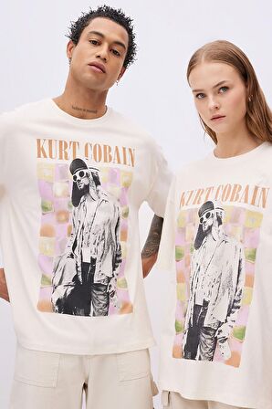 DeFacto Unisex Kurt Cobain Oversize Geniş Kalıp Bisiklet Yaka Kısa Kollu Tişört C3769AX24SMER103