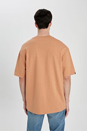 DeFacto Comfort Regular Fit Rahat Kalıp Bisiklet Yaka Baskılı Kısa Kollu Tişört B5814AX24SPOG600