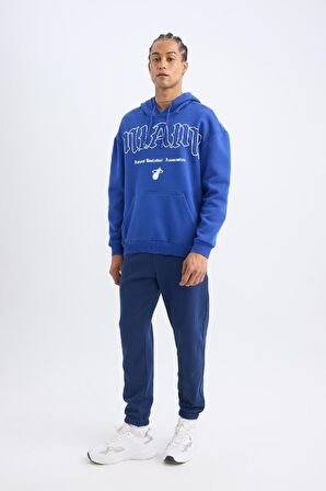 DeFactoFit NBA Miami Heat Boxy Fit Kapüşonlu Kanguru Cepli Kalın Sweatshirt D3229AX24WNBE181