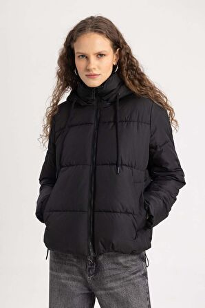 DeFacto Su Geçirmez Regular Fit Kapüşonlu Şişme Mont C0488AX24SPBK27