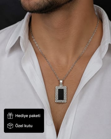 Siyah Taşlı Geometrik Çerçeveli Dikdörtgen Erkek Kolye