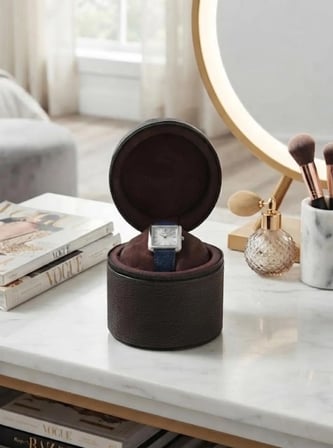 Şık suni deri oval saat organizer 