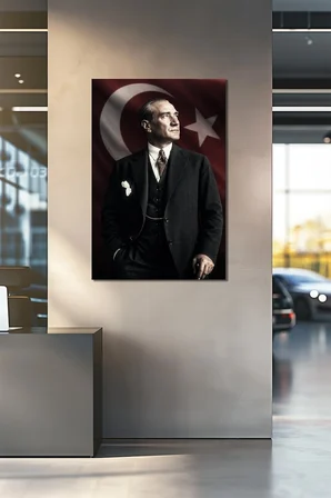 Atatürk Portre Baskılı Cam Tablo – Türk Bayraklı Prestij Serisi UV Baskı Duvar Dekoru