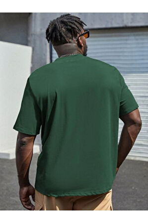 Erkek Göğüs Dikey Baskılı Oversize T-shirt