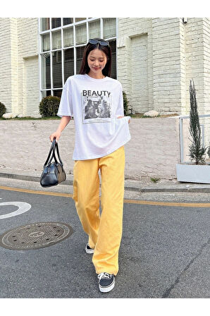 Unisex Beyaz Beauty Baskılı Oversize Bisiklet Yaka T-shirt