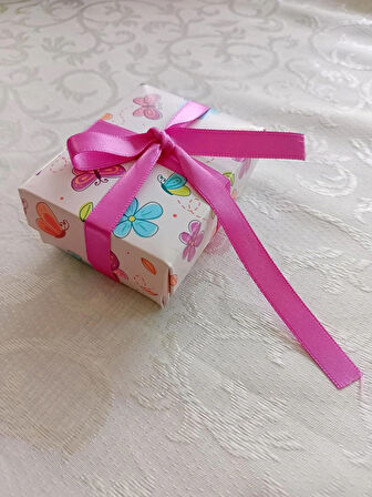 Bebek Amigurumi % 100 El Örgüsü Beşik ve Puset Nazar Boncuğu