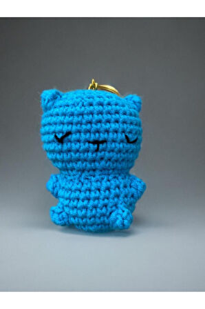 Amigurumi Anahtarlık 7-8 cm – El Yapımı Örgü Hediyelik Çanta Süsü Beyaz
