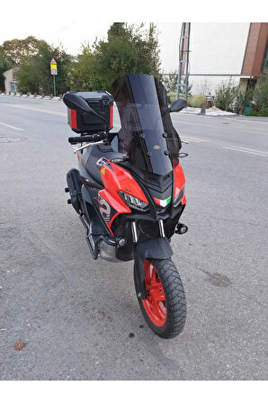 Aprilia SR GT 200 Siperlik Ön Cam 2021 2024 Model 58cm Siyah Renkli 4mm