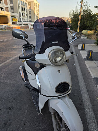 MOTOCAM Aprilia Scarabeo 200 İe Siperlik Ön Cam 35cm 2008-2015 Model Siyah Renkli 4mm