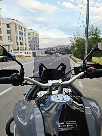 MOTOCAM Arora GS 525 Siperlik Ön Cam 2022-2025 Model 51cm Füme Renkli 4mm