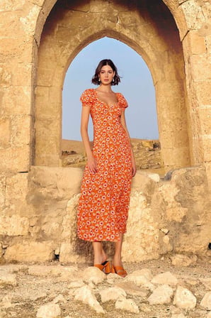 Arias Closet Viskon Çiçek Desenli Kısa Kollu Elbise