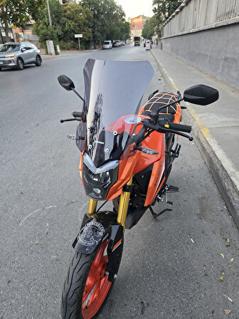 MOTOCAM Arora ARS 200 Siperlik Ön Cam 2022-2025 Model 46cm Füme Renkli 4mm