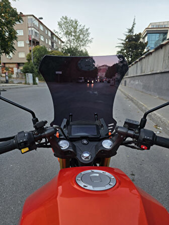 MOTOCAM Arora ARS 200 Siperlik Ön Cam 2022-2025 Model 46cm Siyah Renkli 4mm