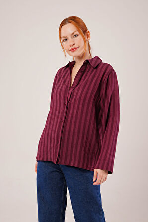 Düğmeli Ve Çizgi Detaylı Bordo Gömlek